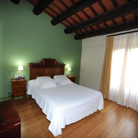 Cal Batlle Hotel Sant Celoni Habitación foto