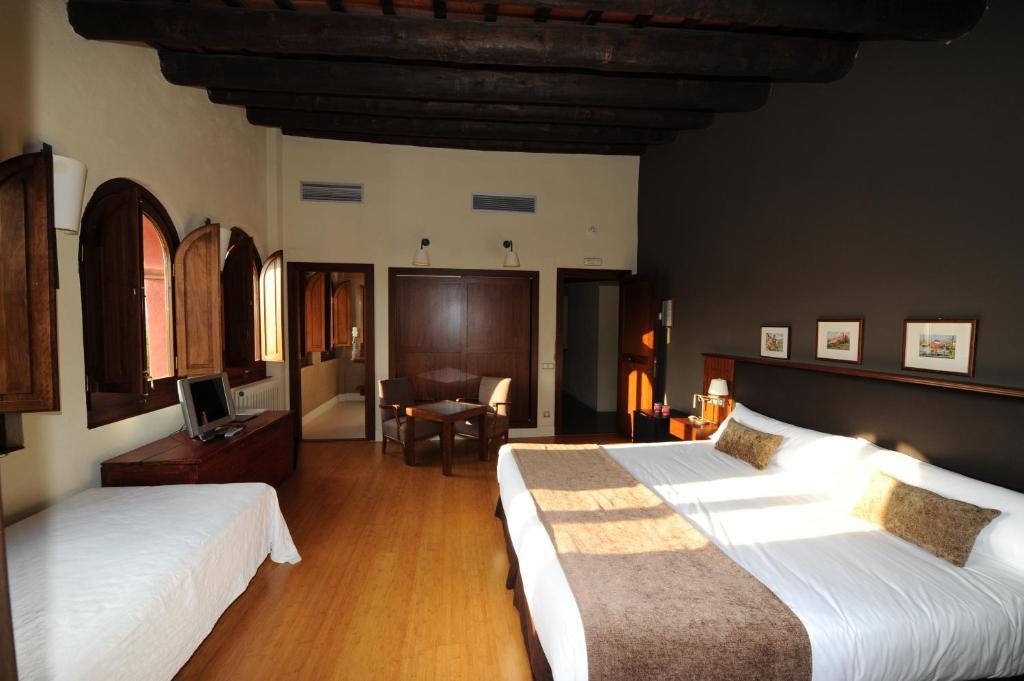 Cal Batlle Hotel Sant Celoni Habitación foto